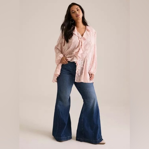 torrid Tops - Torrid Festi Bubble Sleeve Top size 2 (18/20) new sepia rose